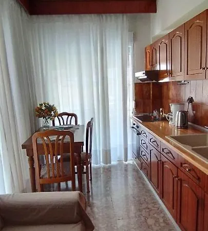 Savvas Apartament *